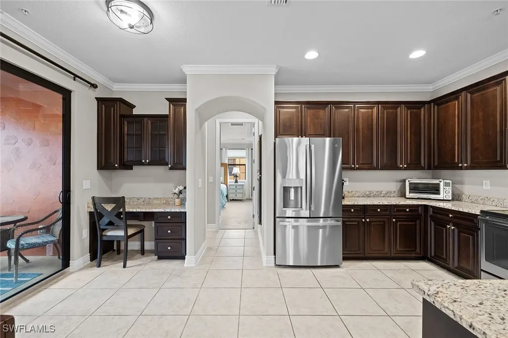 9066 Albion Lane N Naples FL 34113