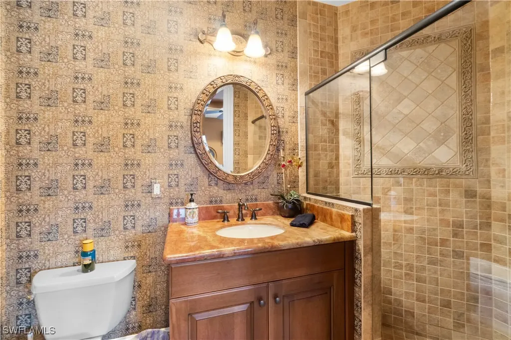 611 18th Avenue S Naples FL 34102