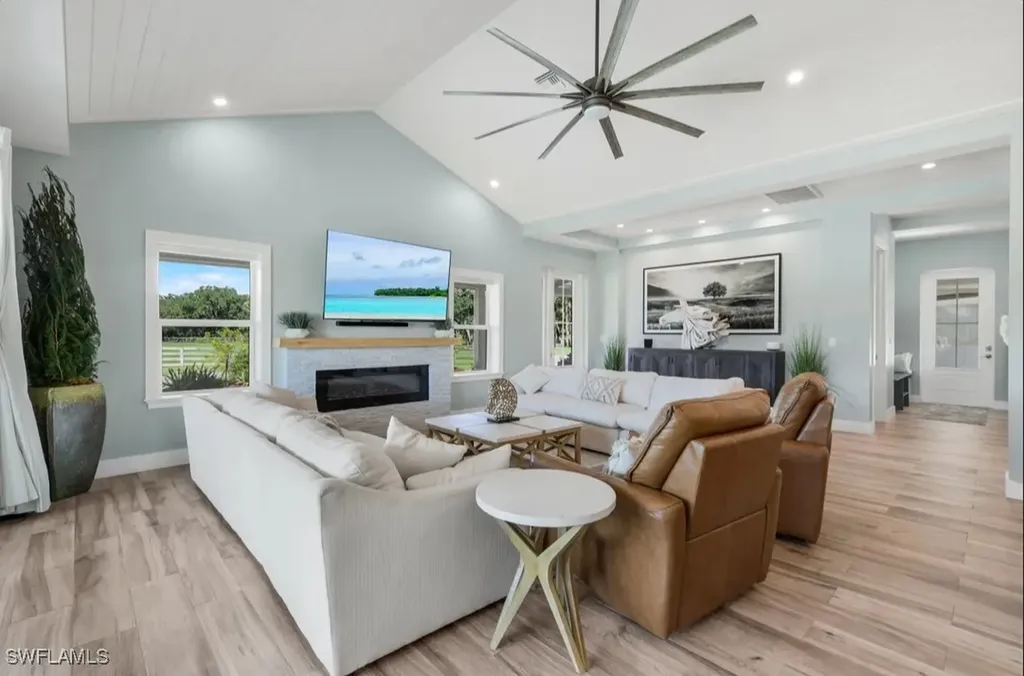 19080 Parkinson Road Alva FL 33920