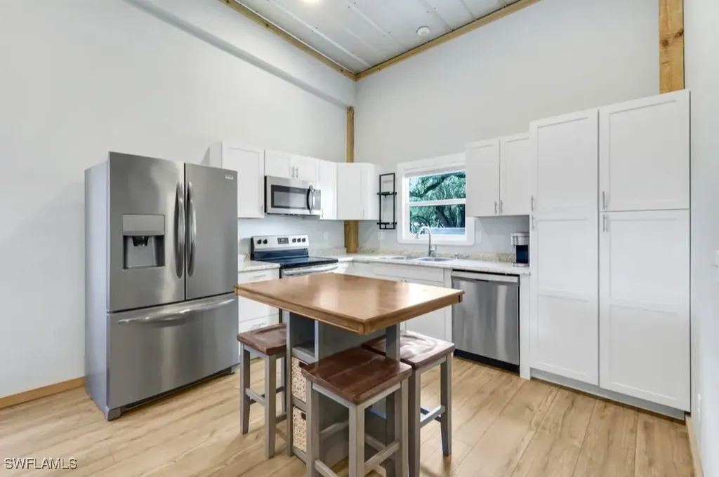 19080 Parkinson Road Alva FL 33920