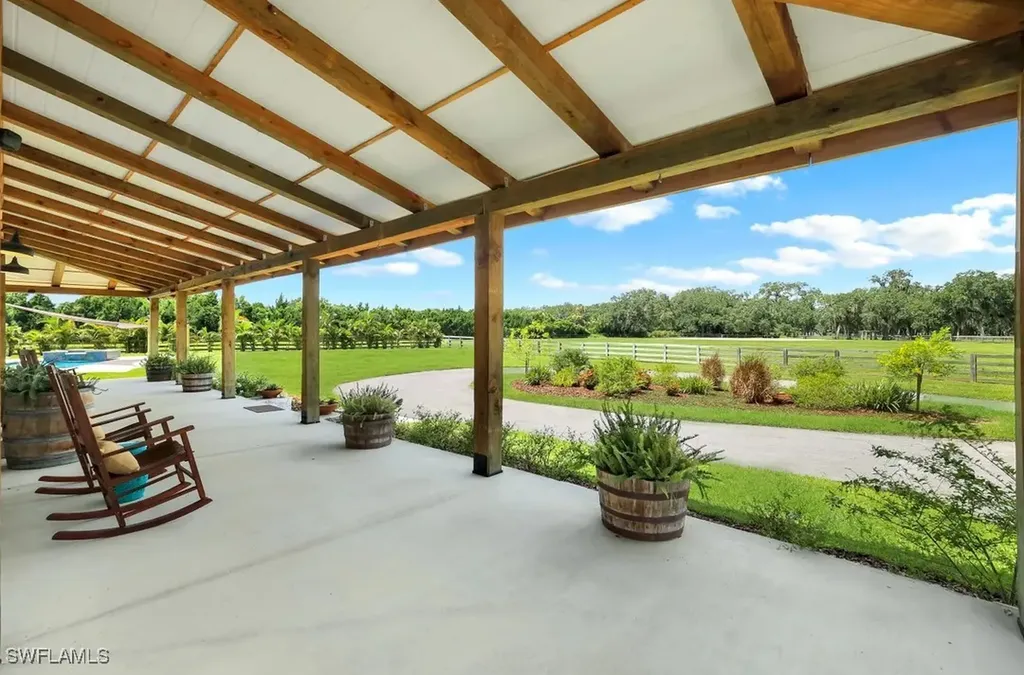 19080 Parkinson Road Alva FL 33920