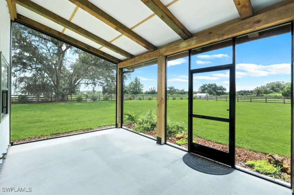 19080 Parkinson Road Alva FL 33920