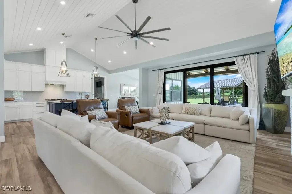 19080 Parkinson Road Alva FL 33920