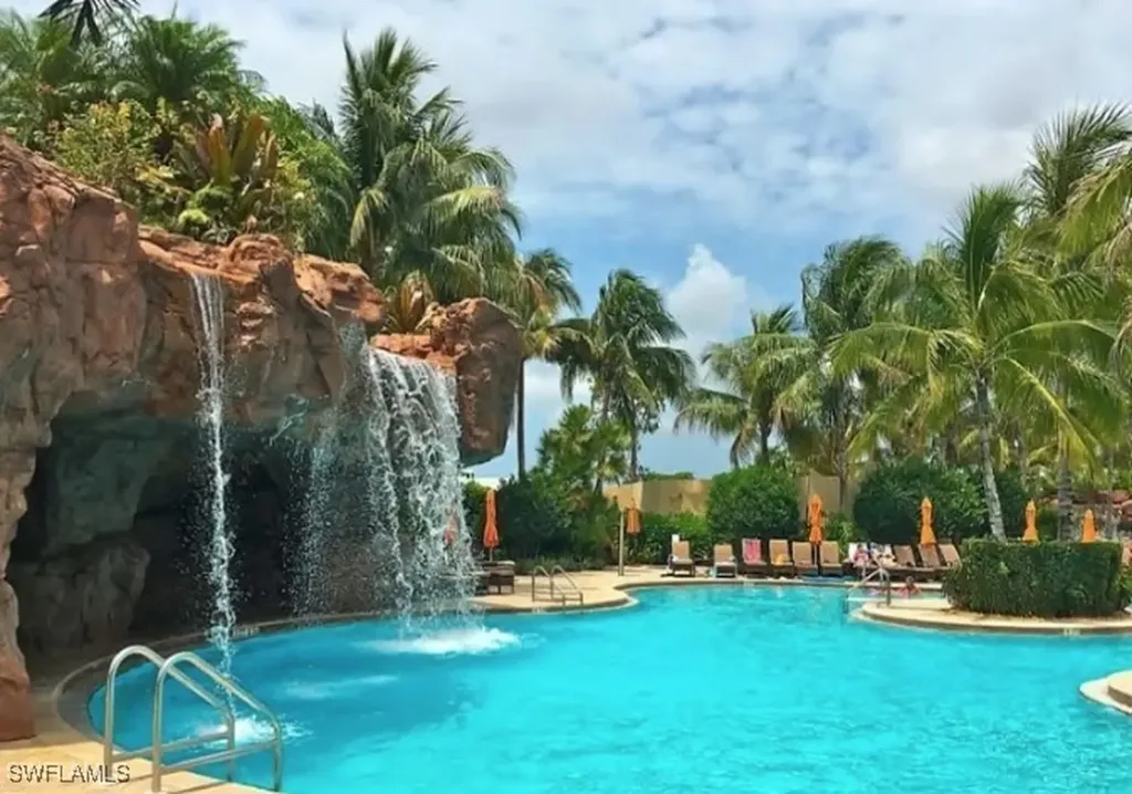 8340 Mystic Greens Way Naples FL 34113