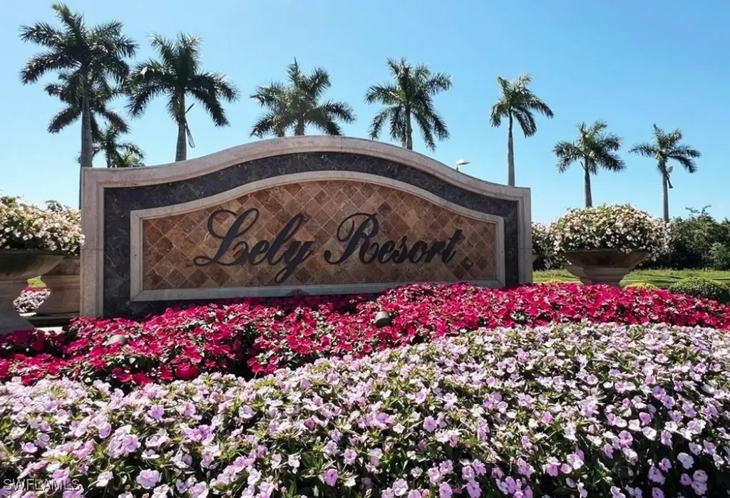 8340 Mystic Greens Way Naples FL 34113