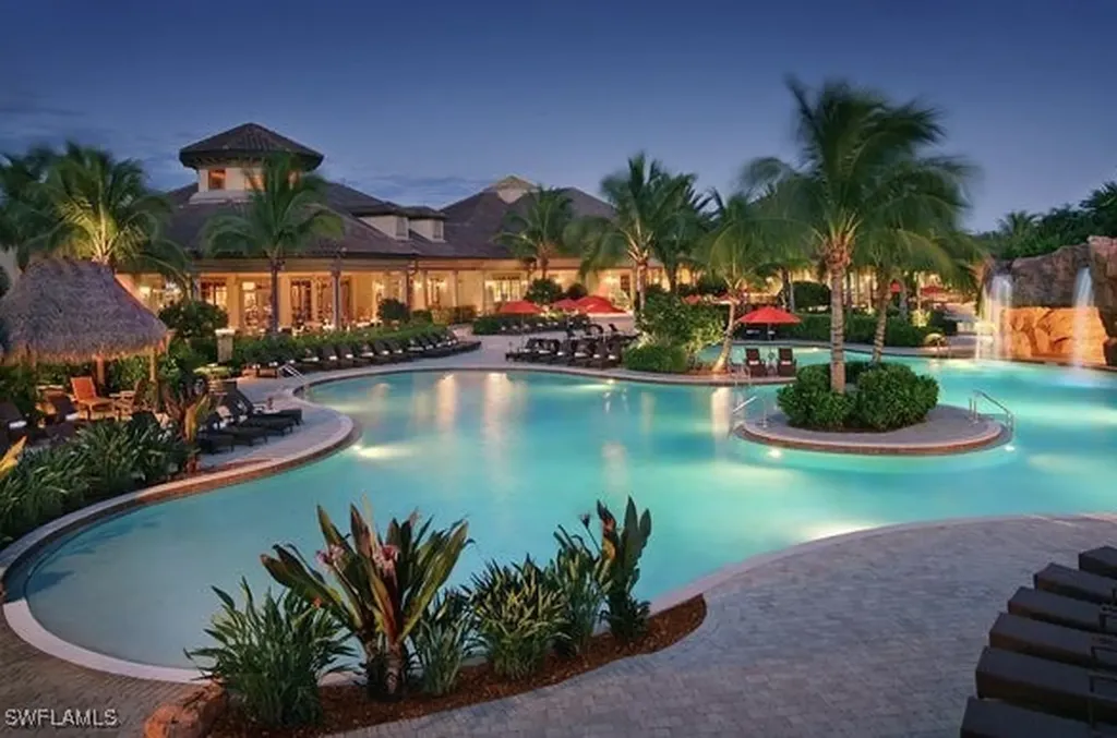 8340 Mystic Greens Way Naples FL 34113