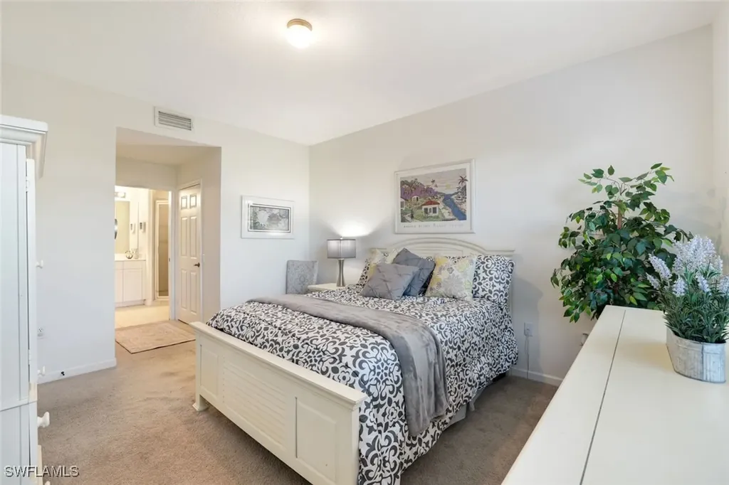 10049 Heather Lane Naples FL 34119