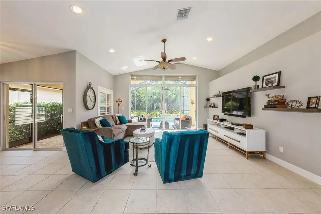 2438 Butterfly Palm Drive Naples FL 34119