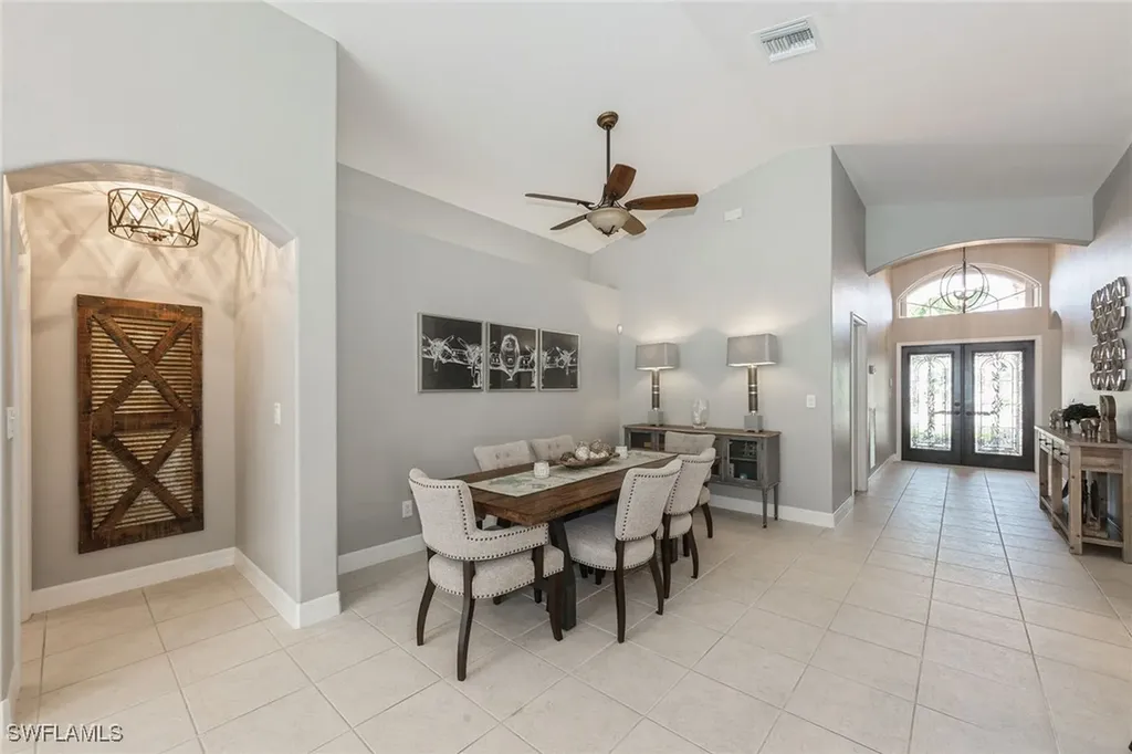 2438 Butterfly Palm Drive Naples FL 34119