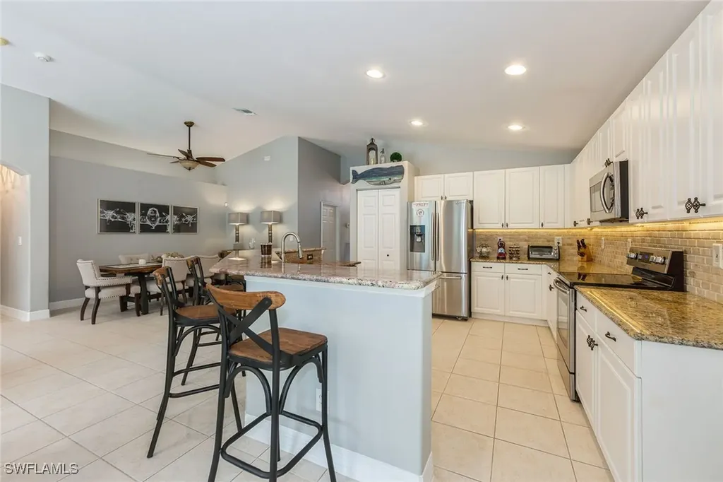 2438 Butterfly Palm Drive Naples FL 34119