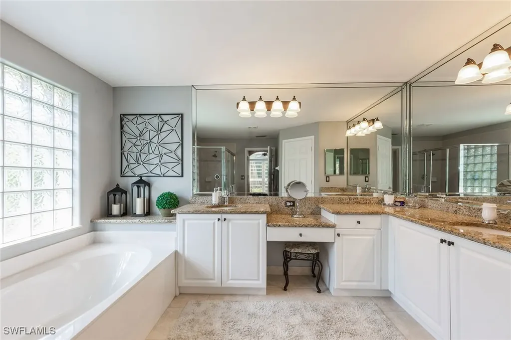 2438 Butterfly Palm Drive Naples FL 34119