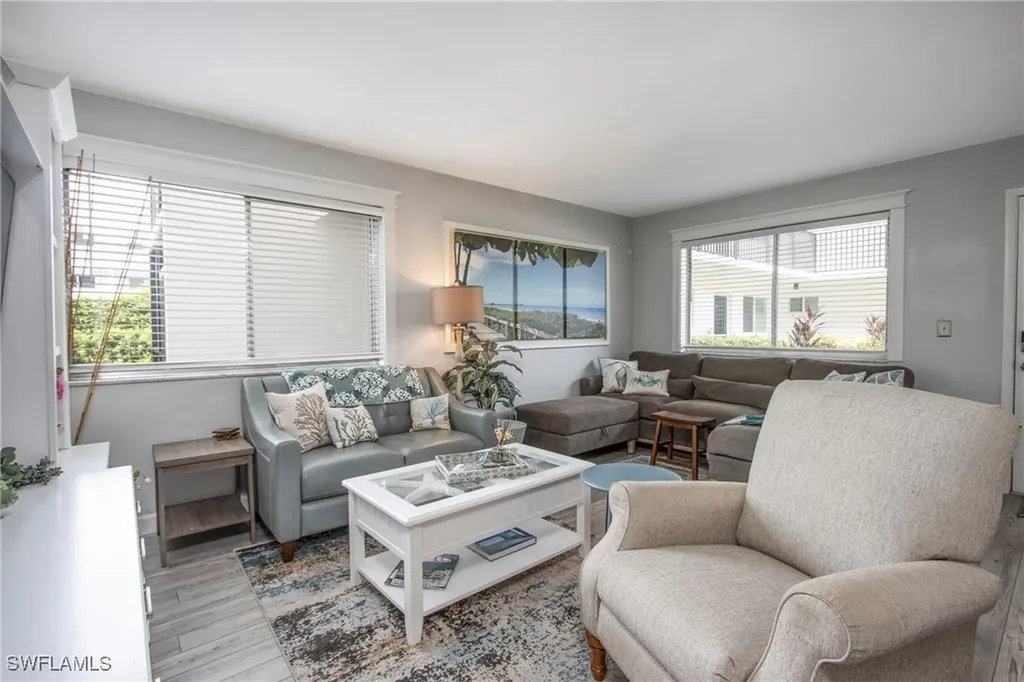 766 Central Avenue Naples FL 34102
