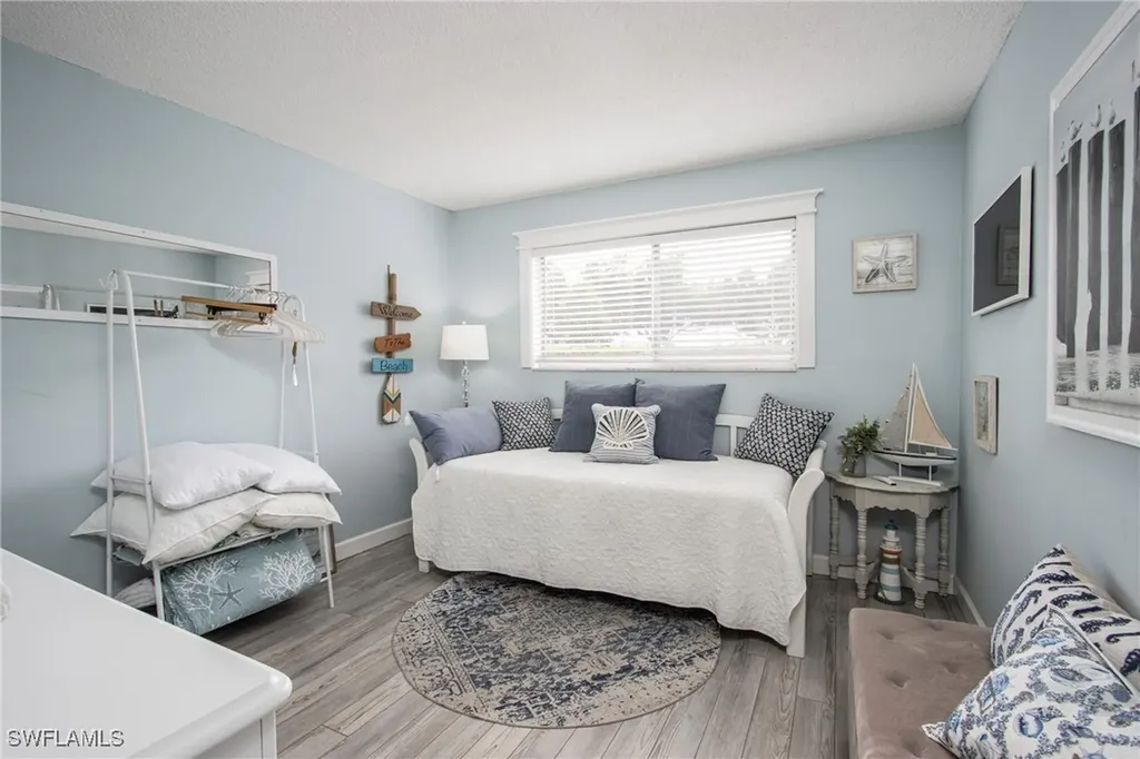 766 Central Avenue Naples FL 34102