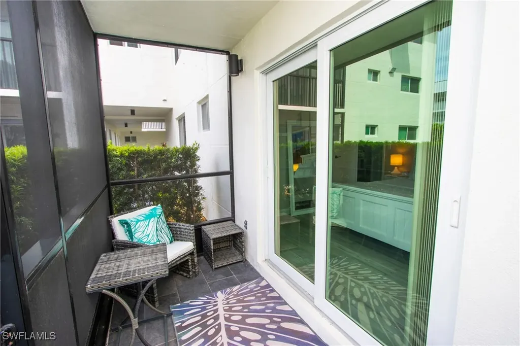 766 Central Avenue Naples FL 34102