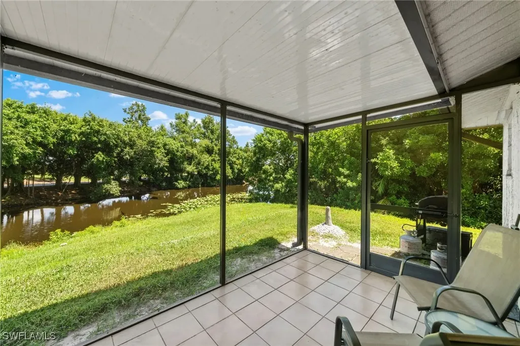 849 Palm View Drive Naples FL 34110