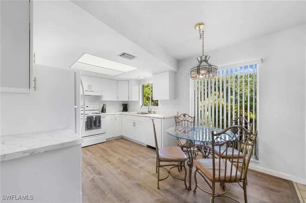849 Palm View Drive Naples FL 34110