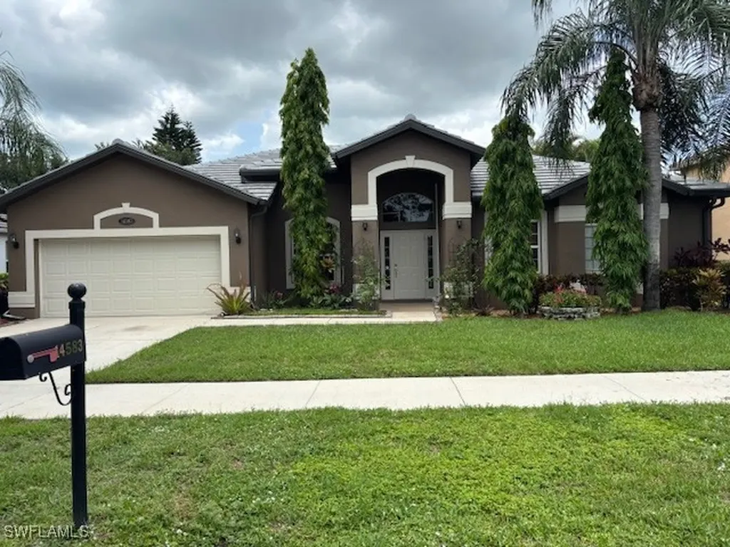 Naples FL, 14583 Indigo Lakes Circle