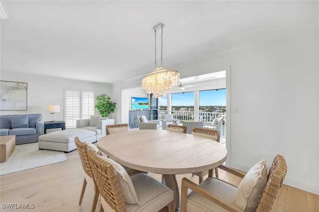 250 Park Shore Drive Naples FL 34103