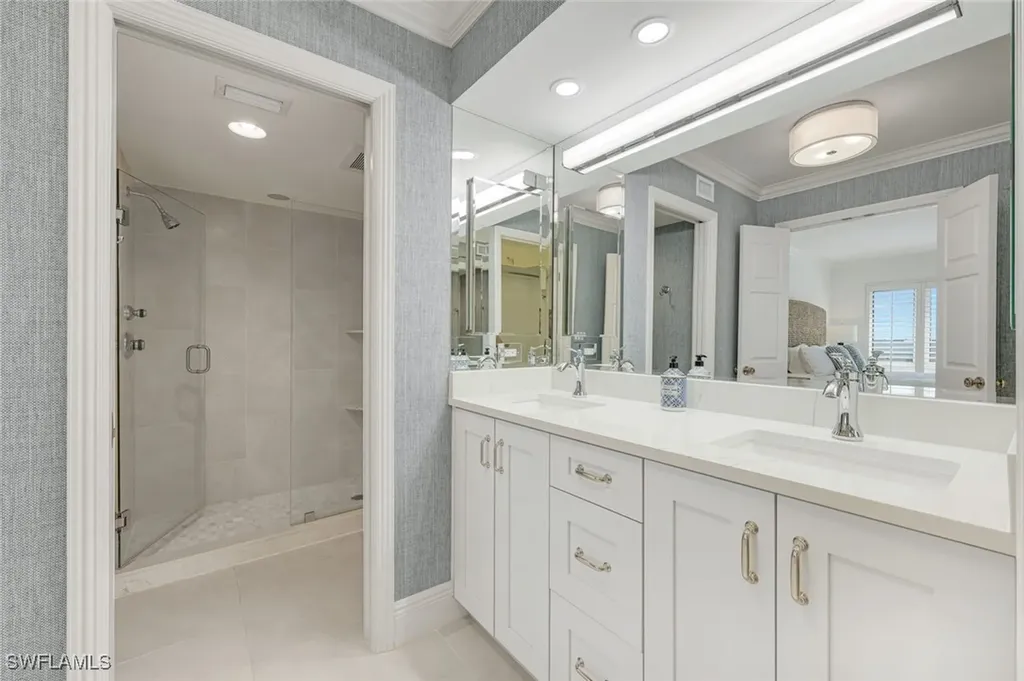 250 Park Shore Drive Naples FL 34103