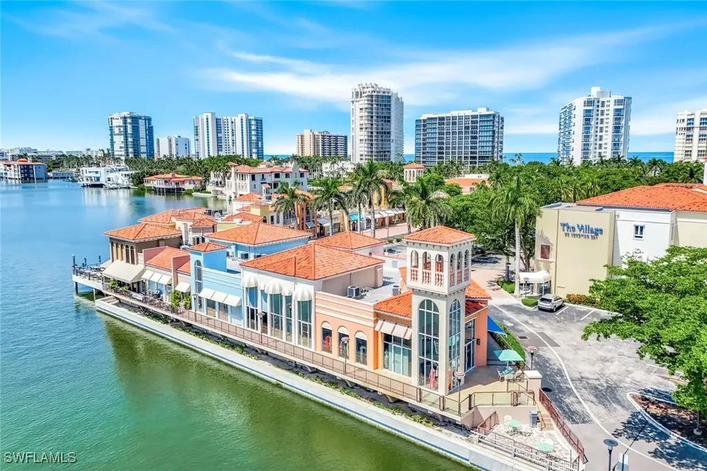 250 Park Shore Drive Naples FL 34103