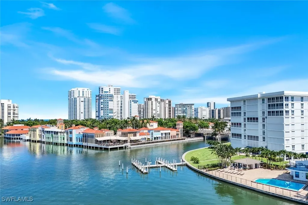 250 Park Shore Drive Naples FL 34103