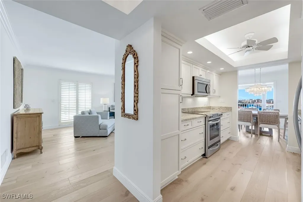 250 Park Shore Drive Naples FL 34103
