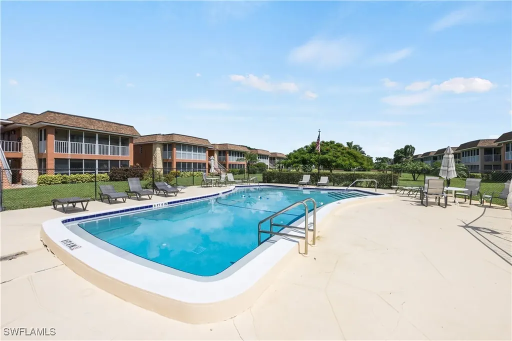 1400 Pompei Lane Naples FL 34103