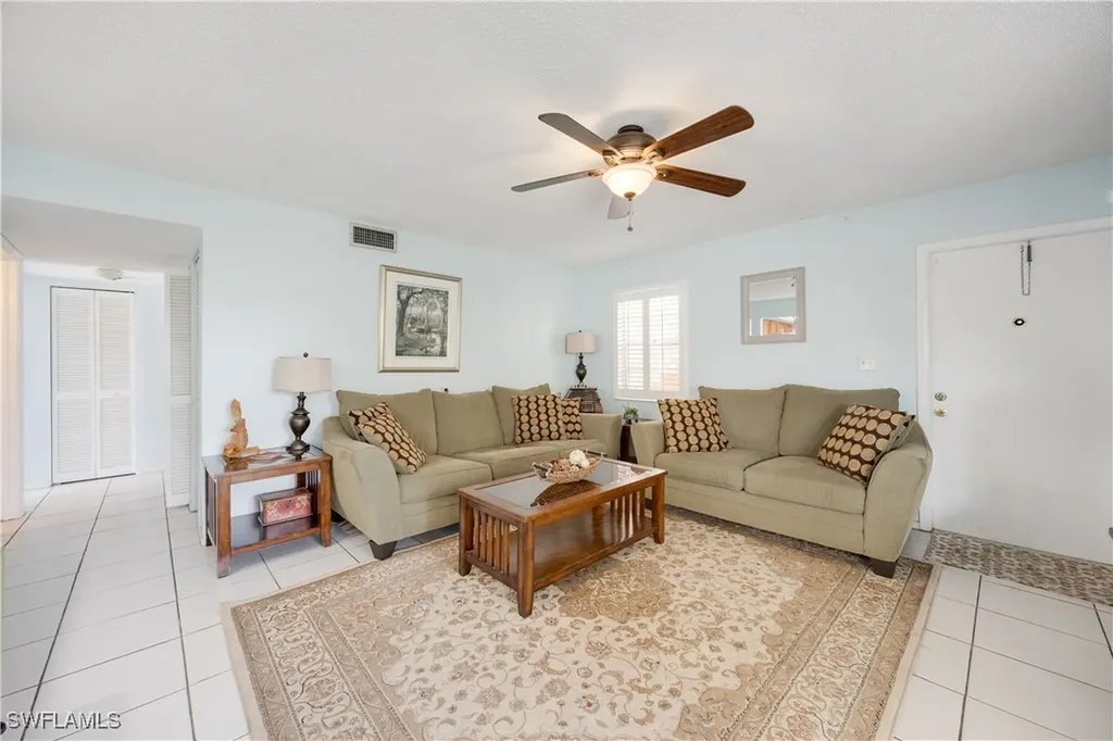 1400 Pompei Lane Naples FL 34103