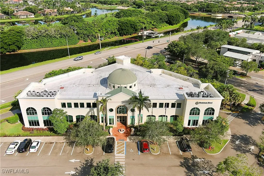 3021 Airport Road N Naples FL 34105