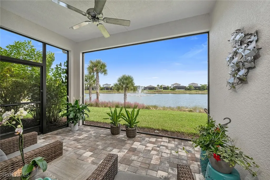 9020 Mayreau Way Naples FL 34114