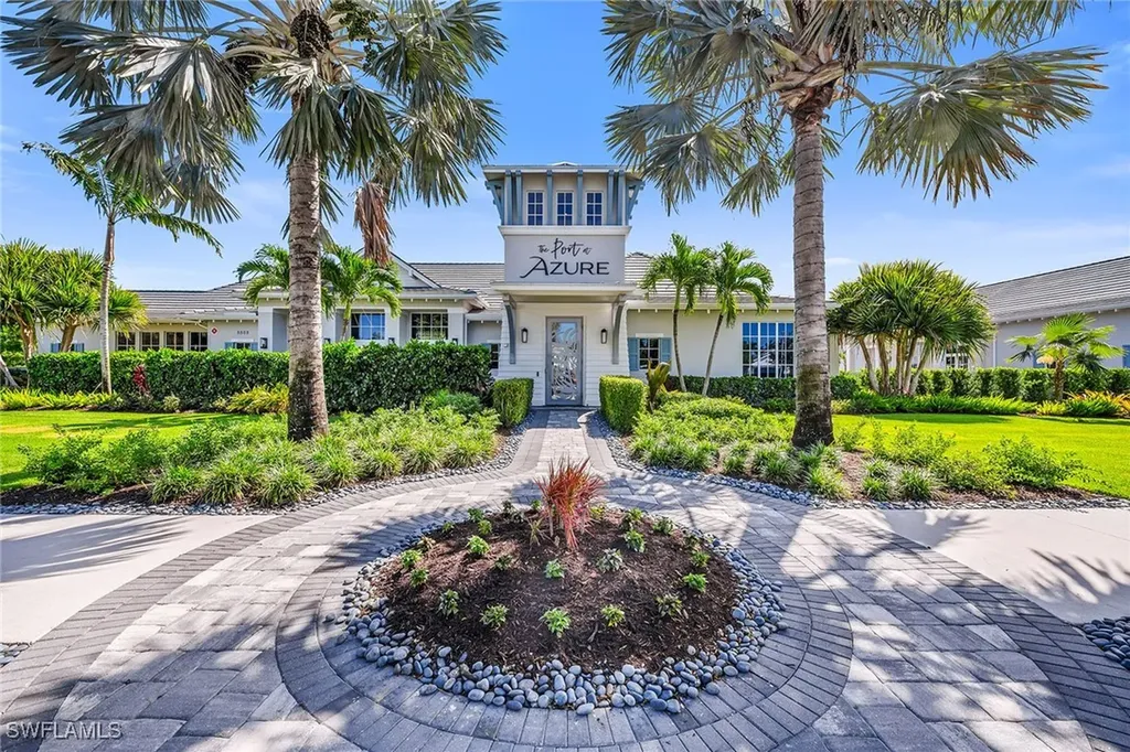 9020 Mayreau Way Naples FL 34114