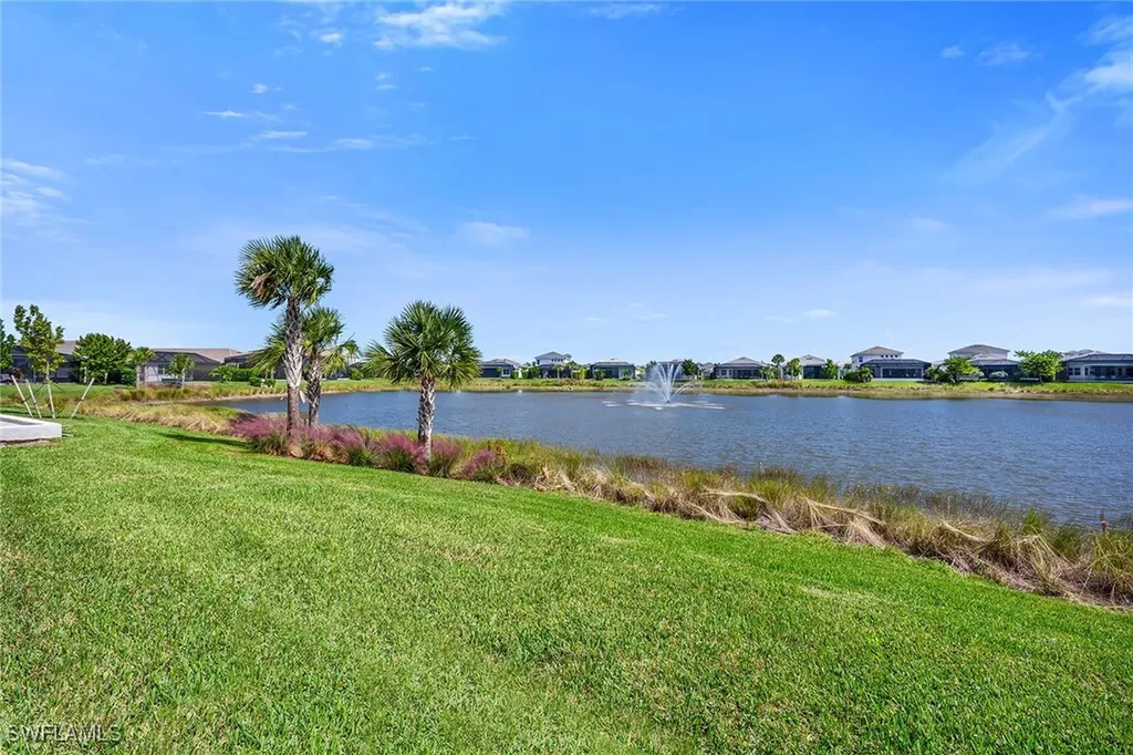 9020 Mayreau Way Naples FL 34114