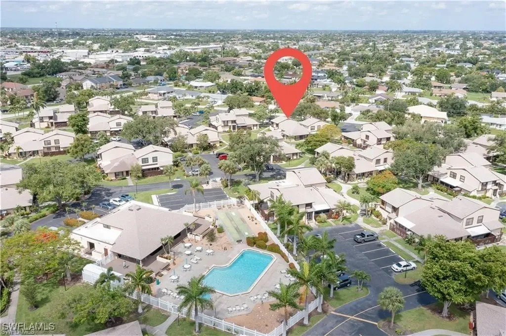 711 SE 12th Avenue Cape Coral FL 33990