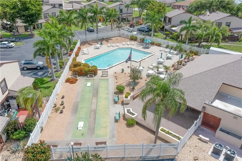 711 SE 12th Avenue Cape Coral FL 33990