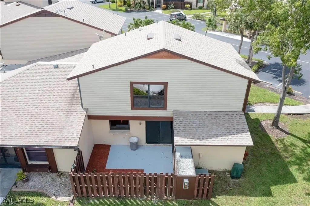 711 SE 12th Avenue Cape Coral FL 33990