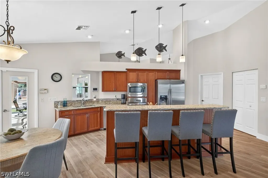 6075 Island Park Court Fort Myers FL 33908