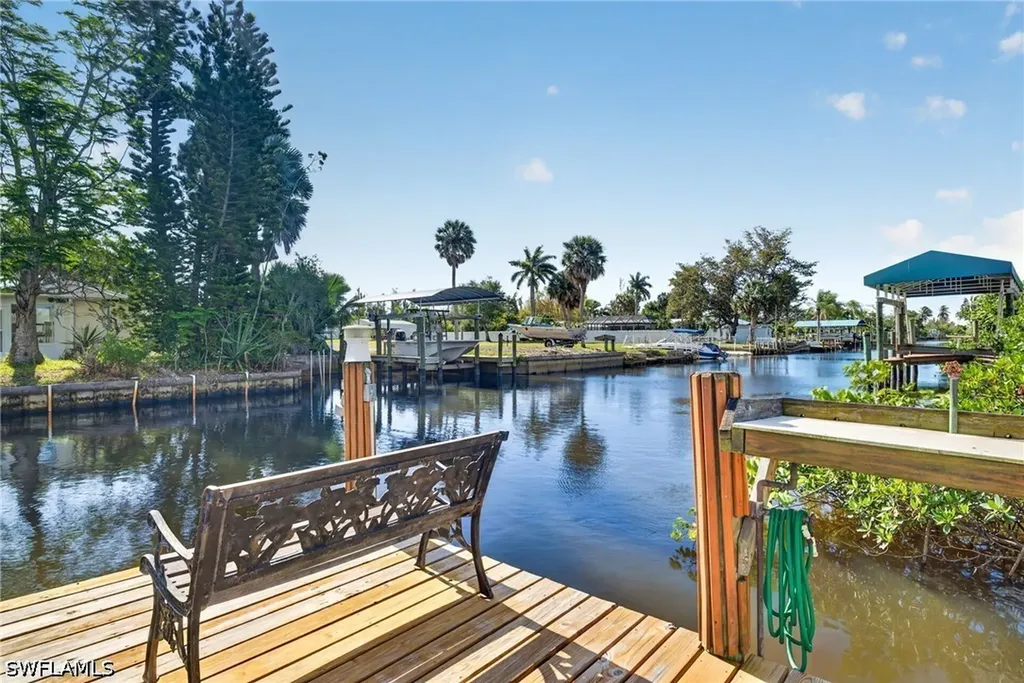 6075 Island Park Court Fort Myers FL 33908