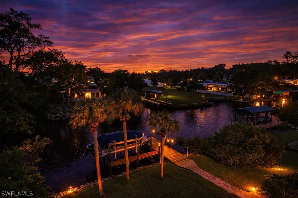 6075 Island Park Court Fort Myers FL 33908