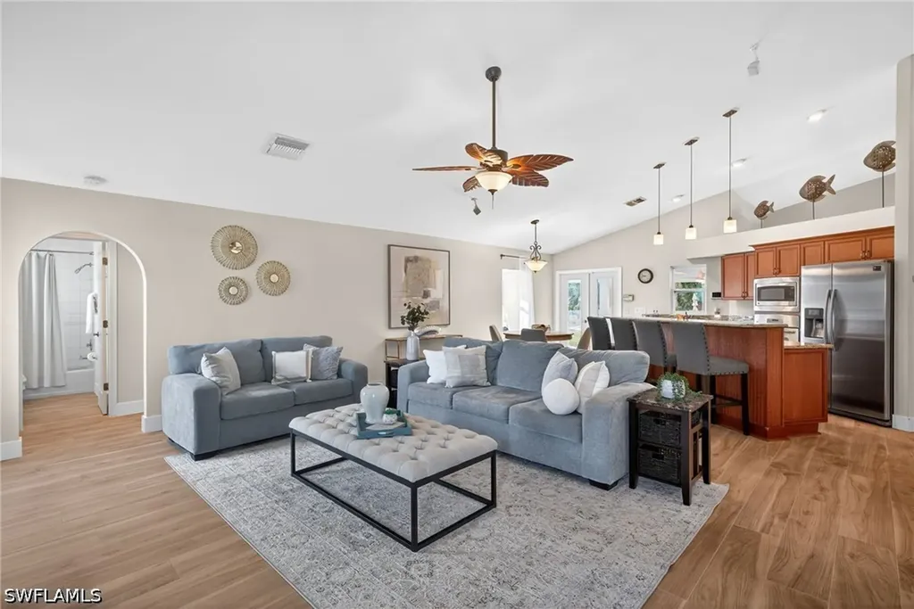 6075 Island Park Court Fort Myers FL 33908