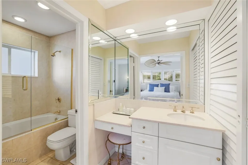 1851 Gulf Shore Boulevard N. Naples FL 34102