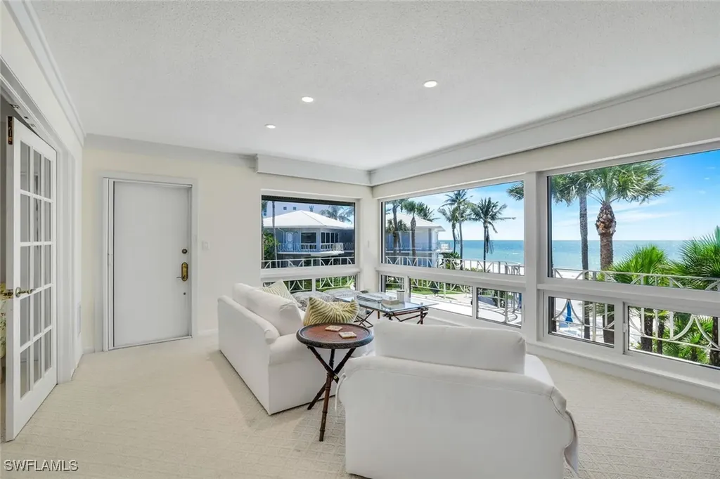 1851 Gulf Shore Boulevard N. Naples FL 34102