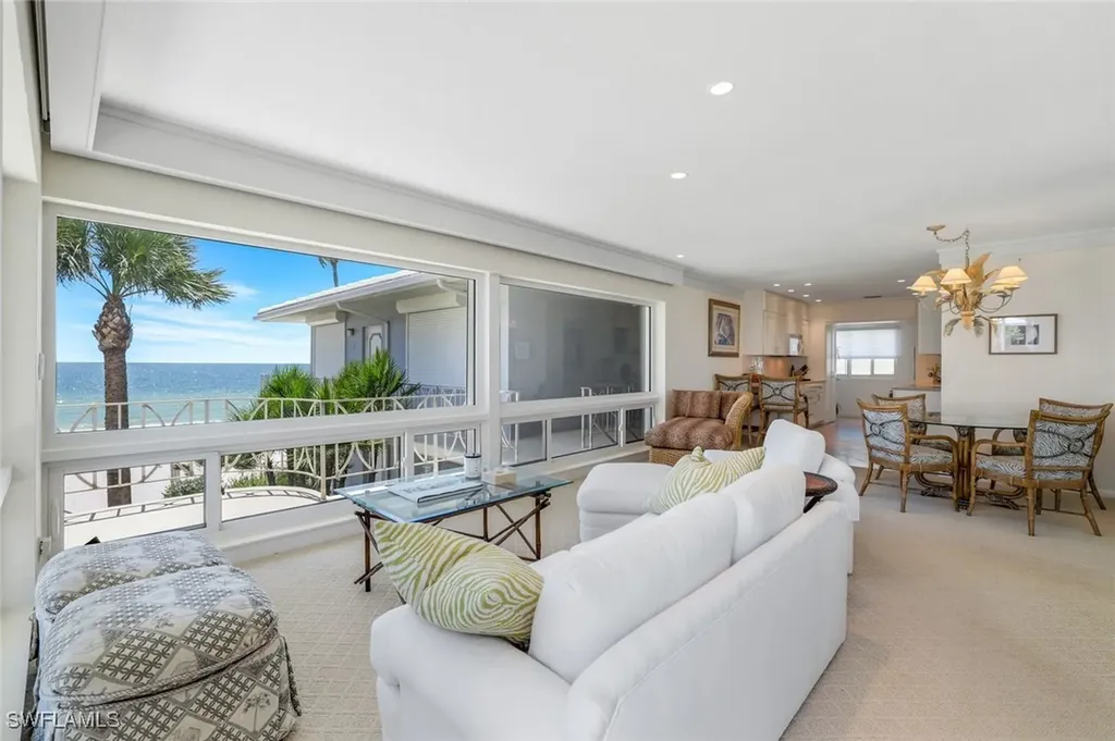 1851 Gulf Shore Boulevard N. Naples FL 34102