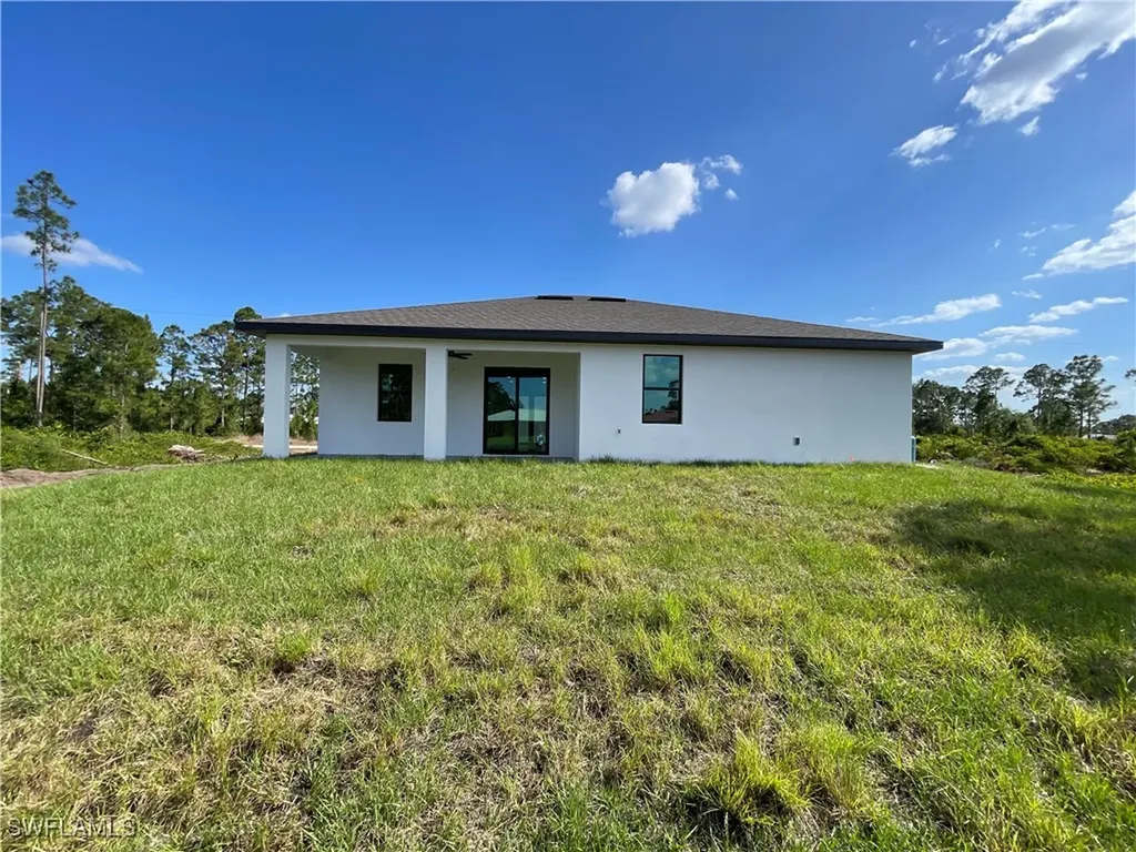 1137 Damen Street E Lehigh Acres FL 33974