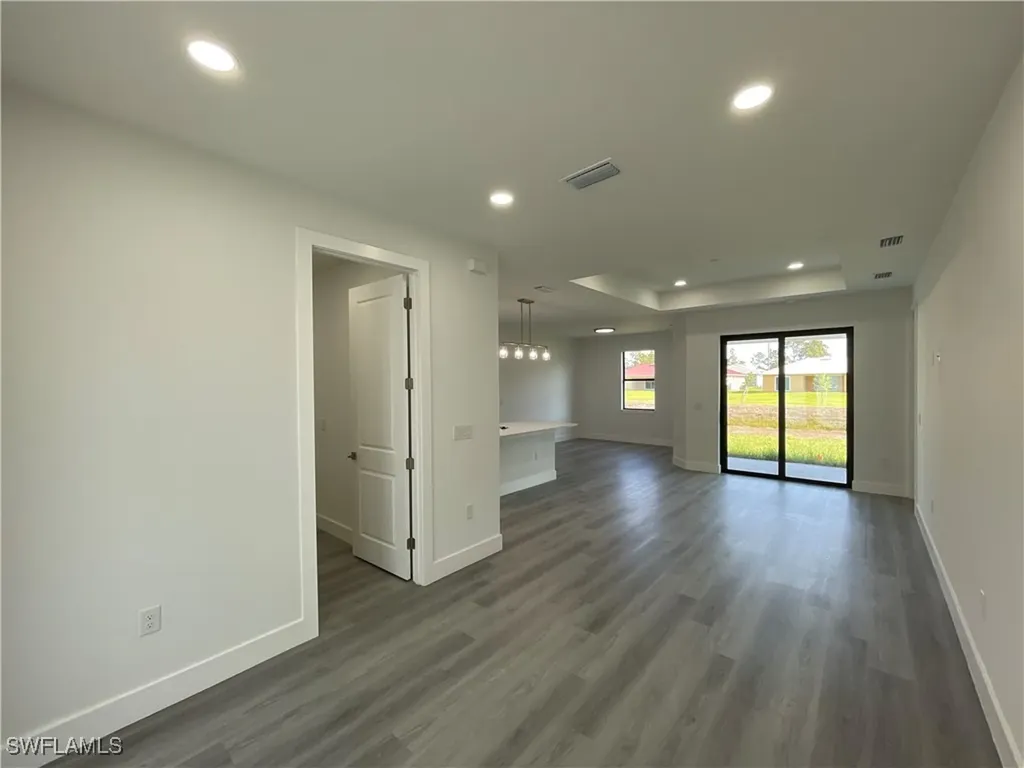 1137 Damen Street E Lehigh Acres FL 33974