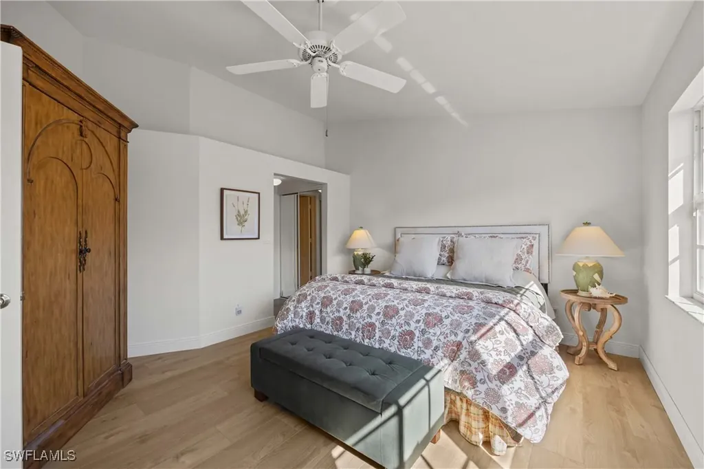 8415 Excalibur Circle Naples FL 34108