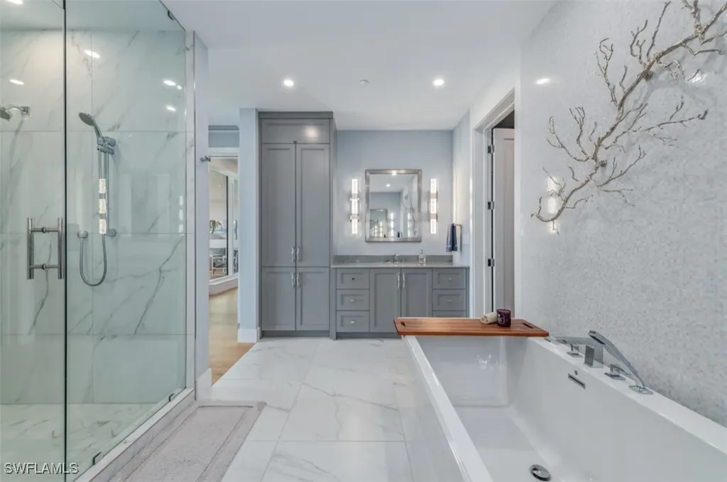 13925 Old Coast Road Naples FL 34110