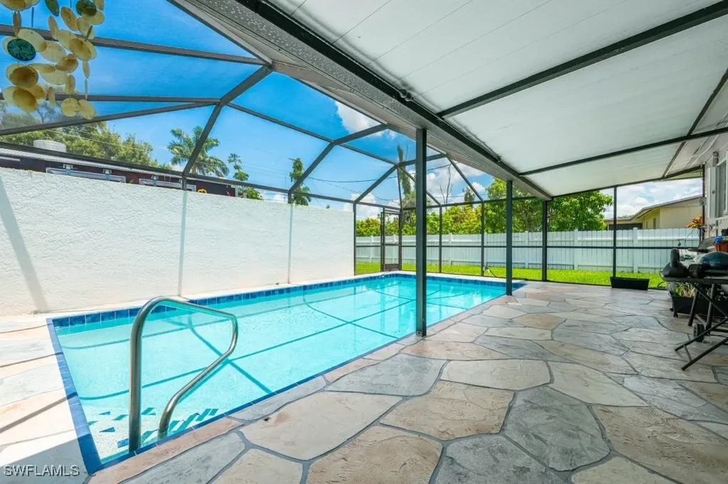 165 Charles Street Fort Myers FL 33905