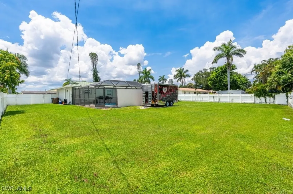 165 Charles Street Fort Myers FL 33905