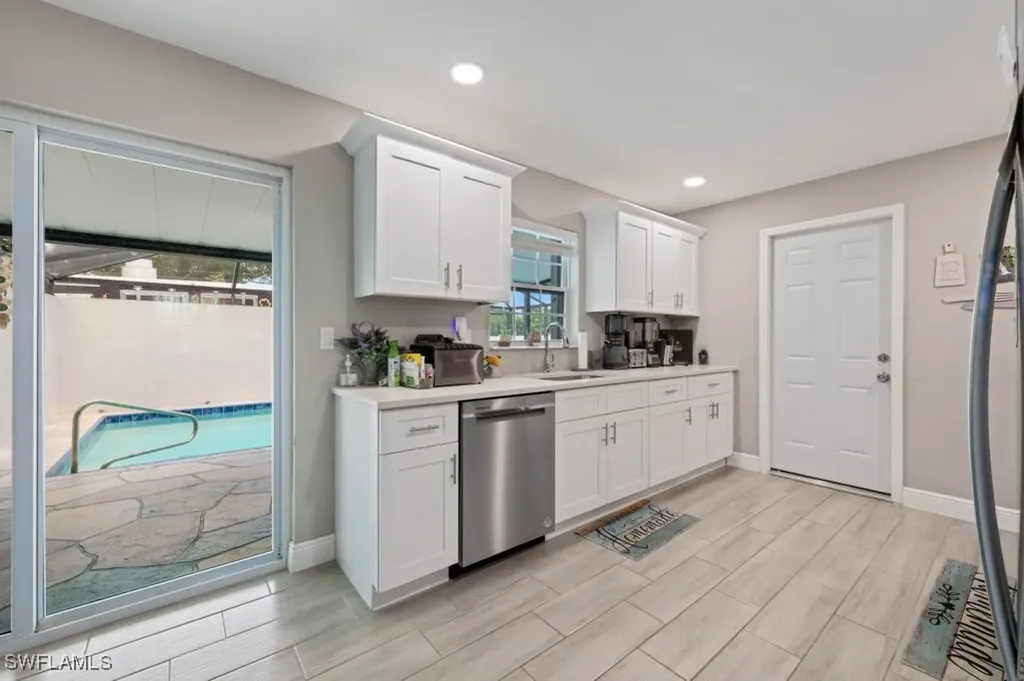165 Charles Street Fort Myers FL 33905
