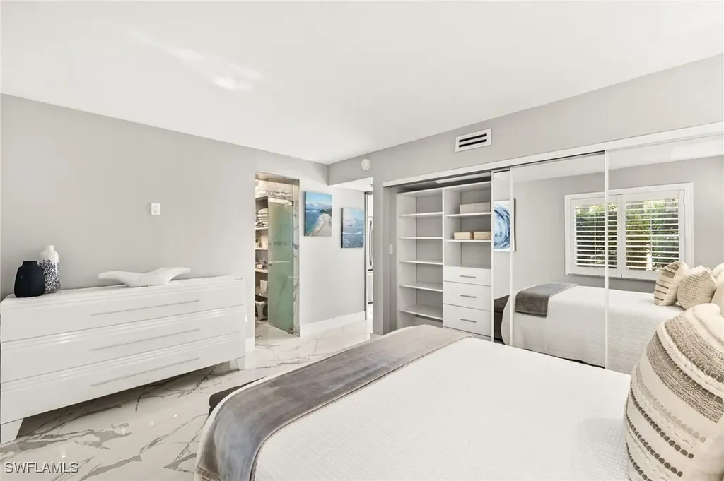 980 7th Avenue S Naples FL 34102